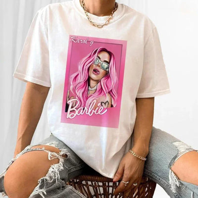 Camiseta Básica Karol G Like A Barbie Branco
