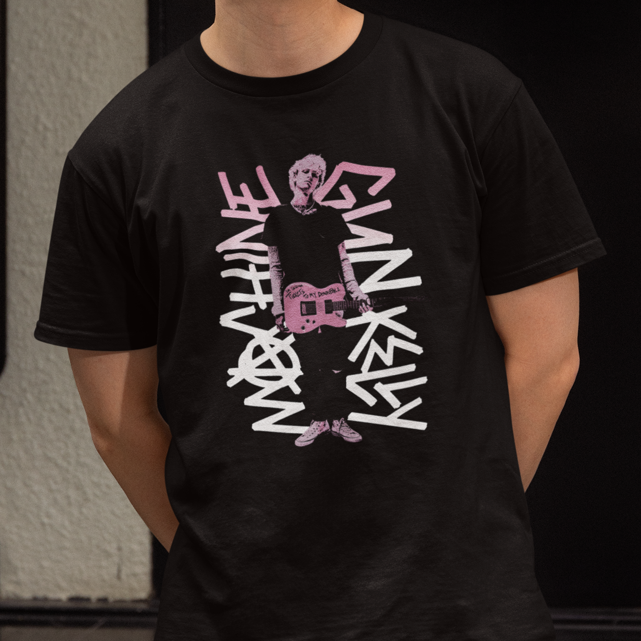 Camiseta Básica Machine Gun Kelly TTMDF