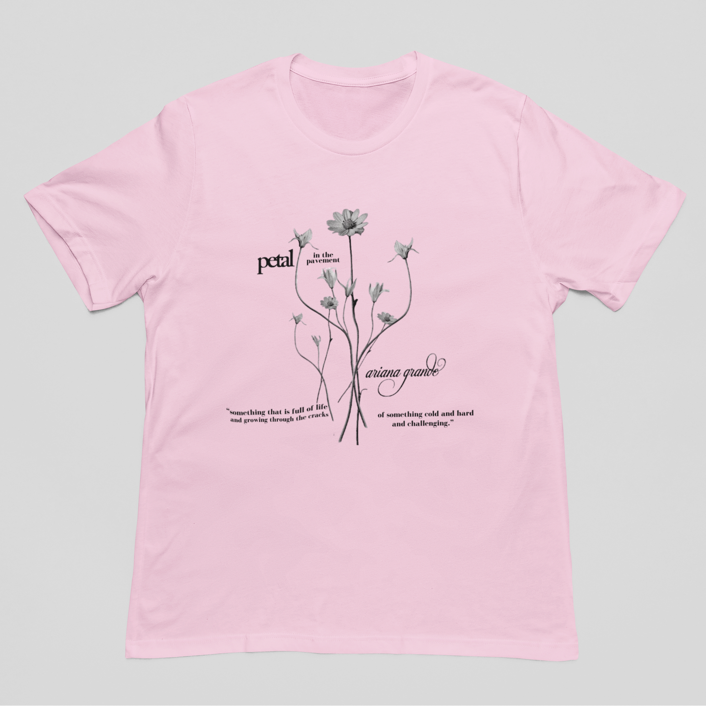 Camiseta Básica Ariana Grande In The Pavement
