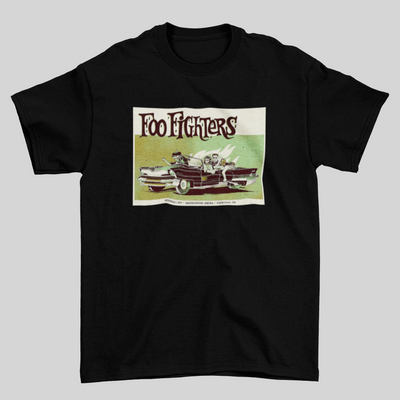 Camiseta Básica Foo Fighters Car Graphic