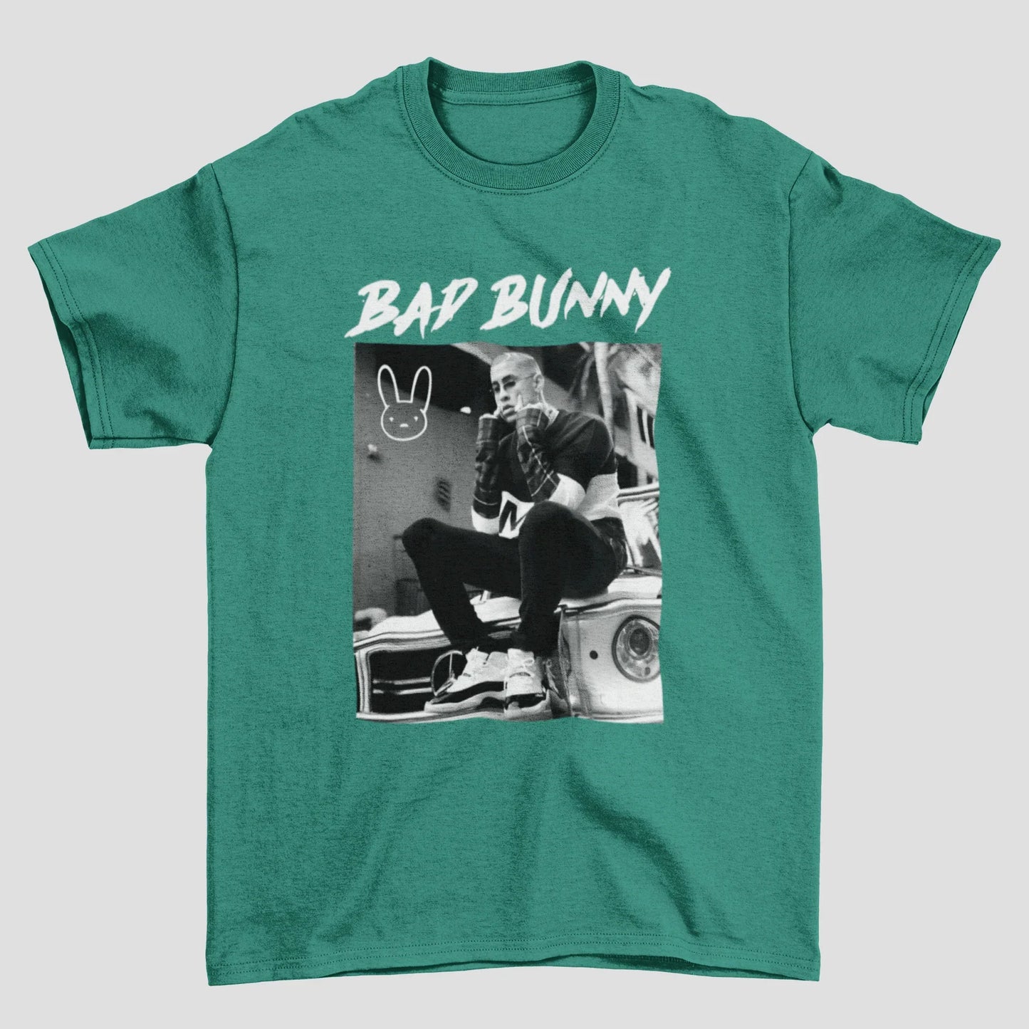 Camiseta Básica Bad Bunny Black and White