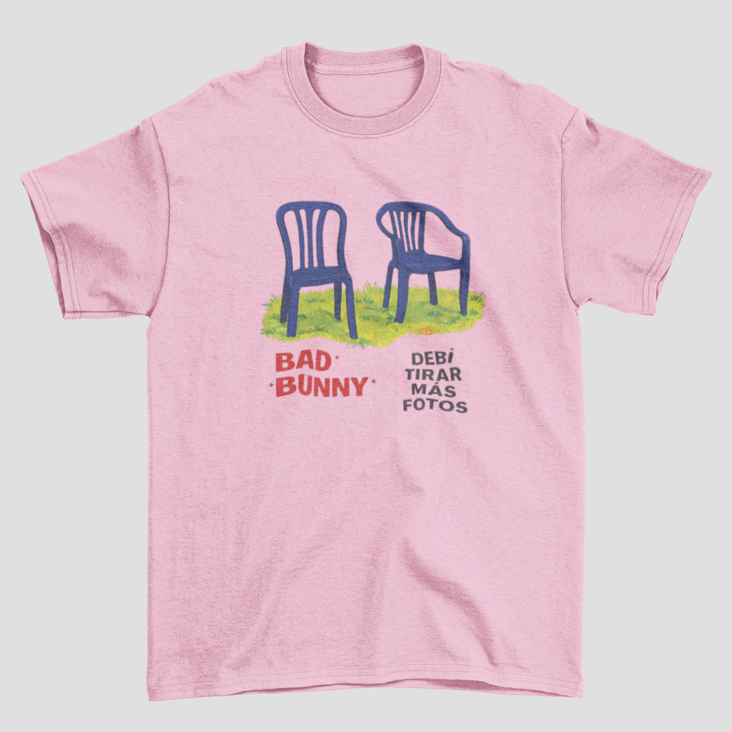 Camiseta Básica Bad Bunny Cadeiras Ilustração