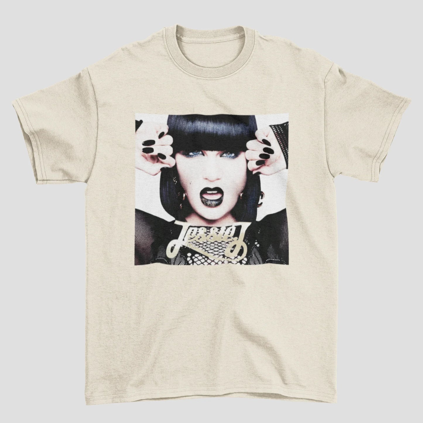 Camiseta Básica Jessie J. Retro