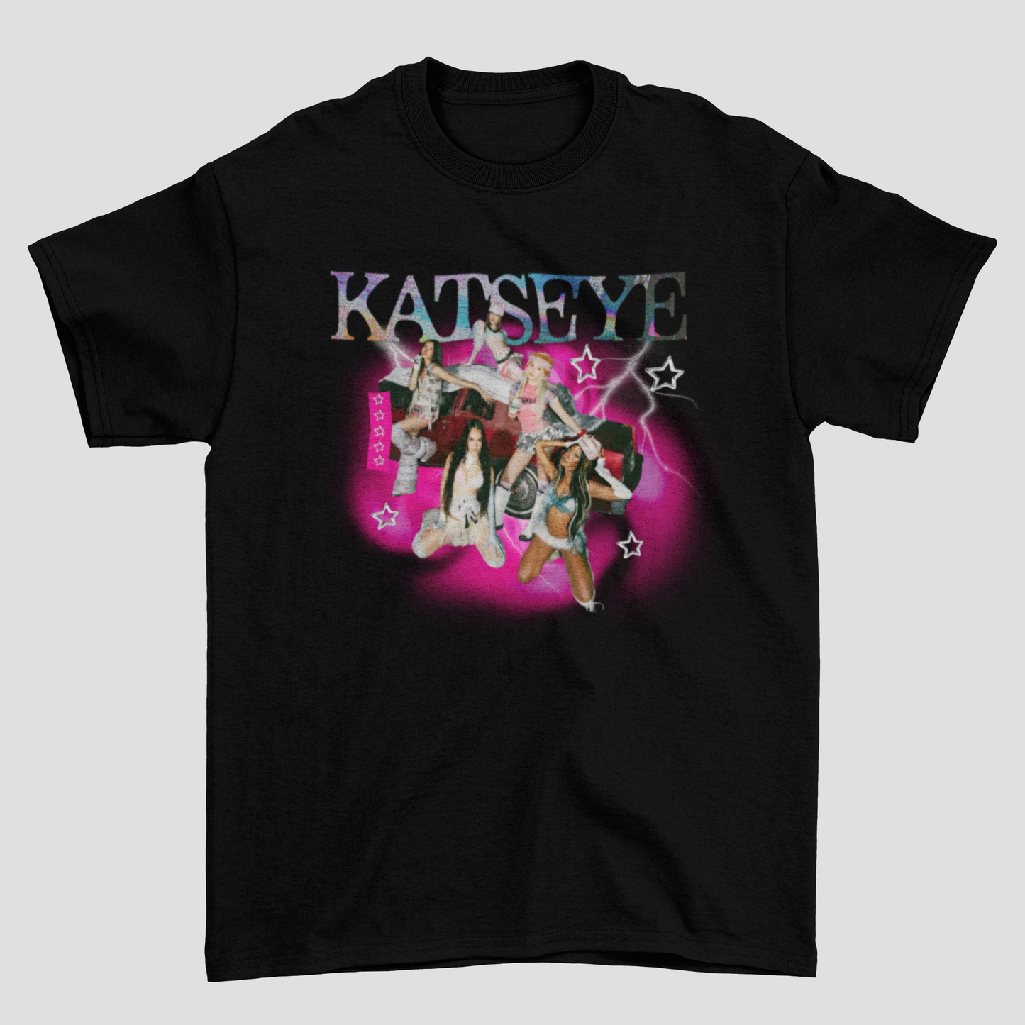 Camiseta Básica Katseye Group Pinky Up