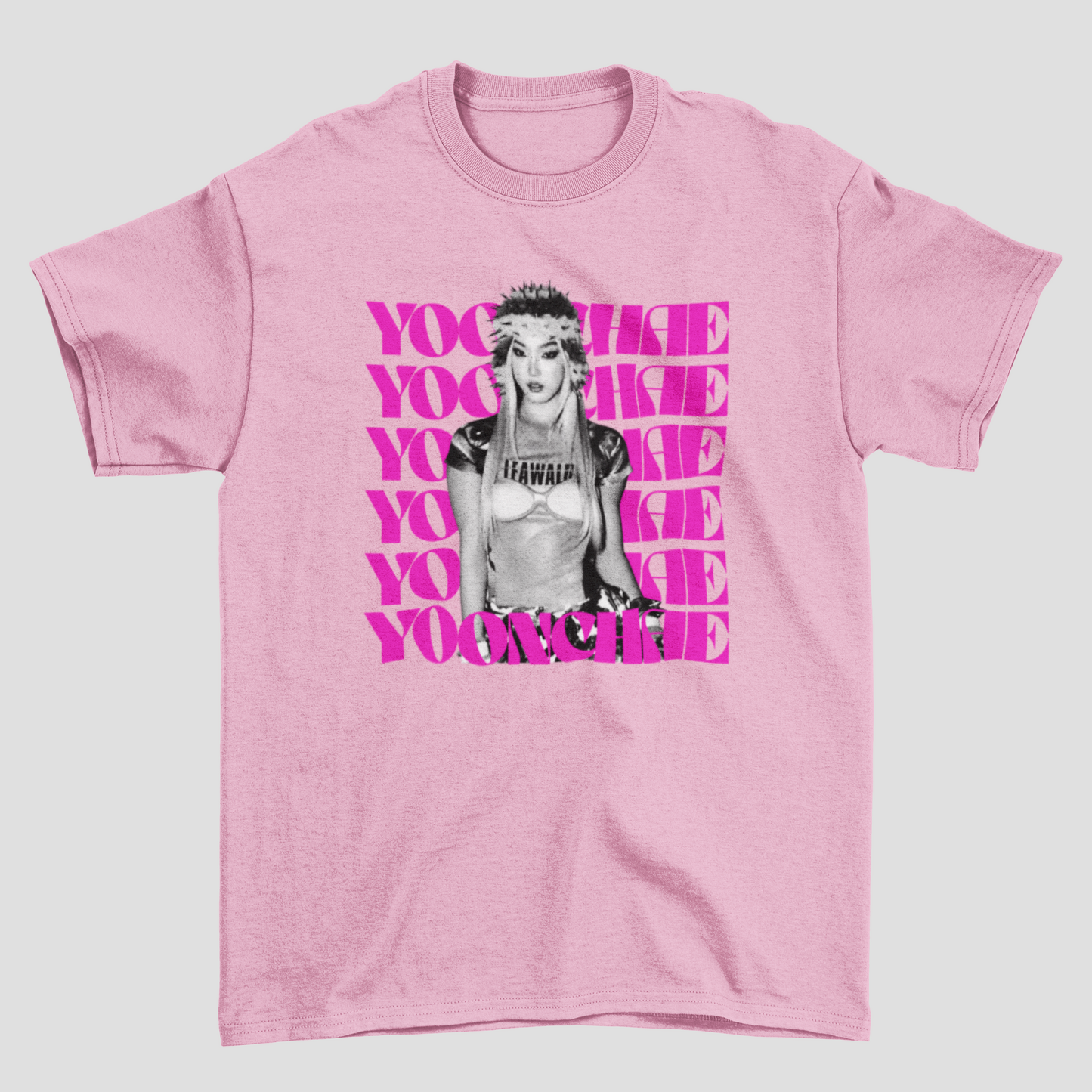 Camiseta Básica Katseye Yoonchae Pinky Up