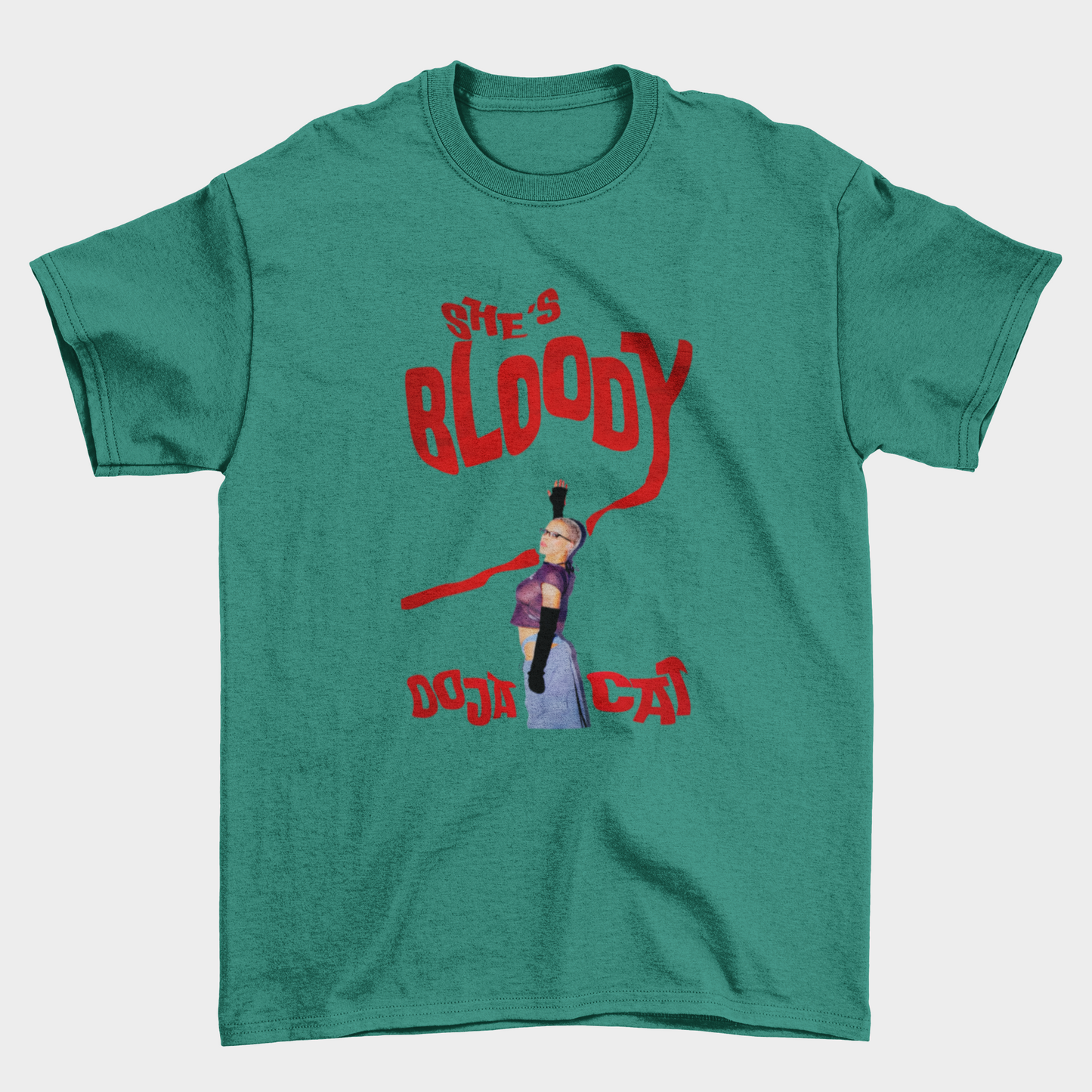Camiseta Básica Doja Cat She's Bloody