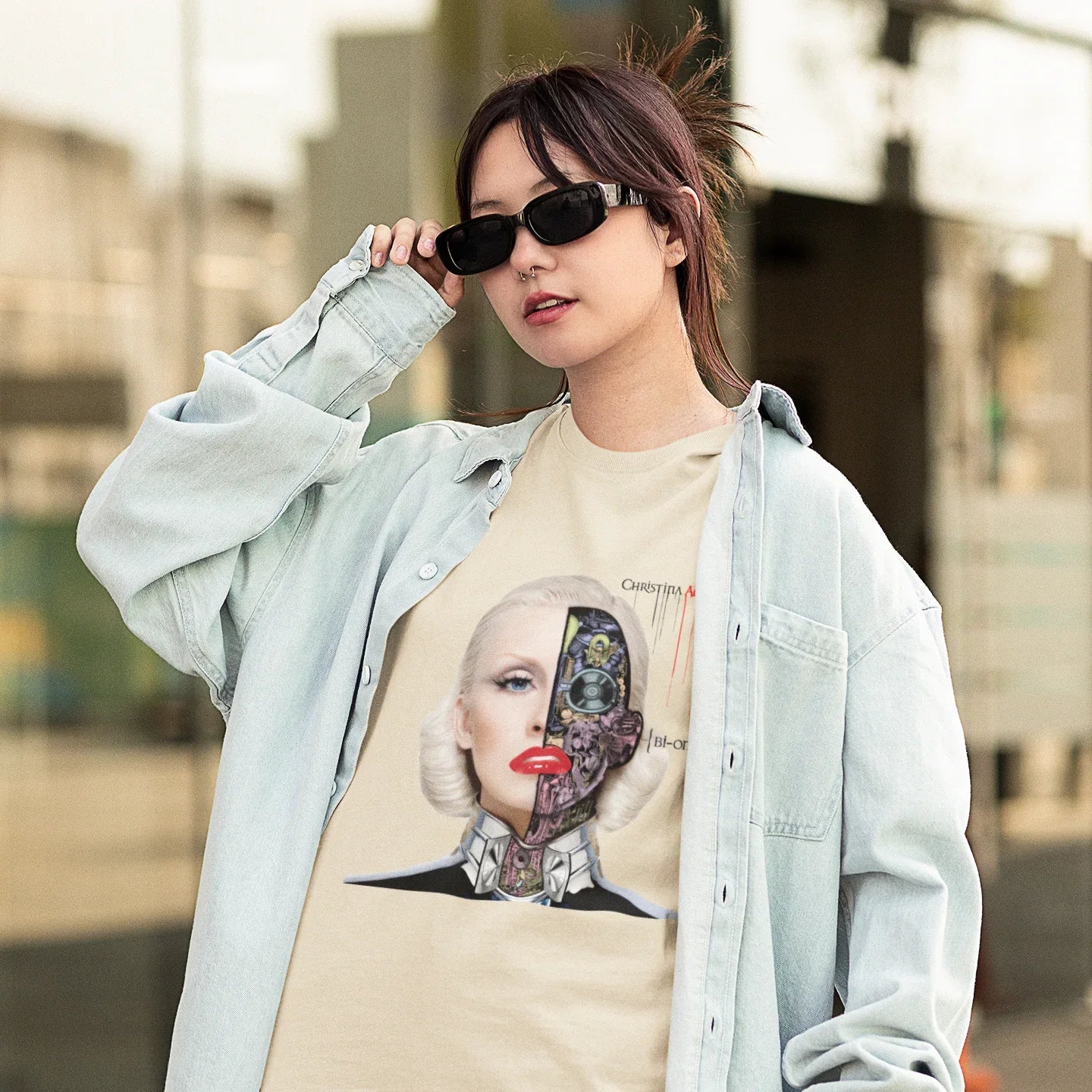 Camiseta Básica Christina Aguilera Robotic- PÉROLA