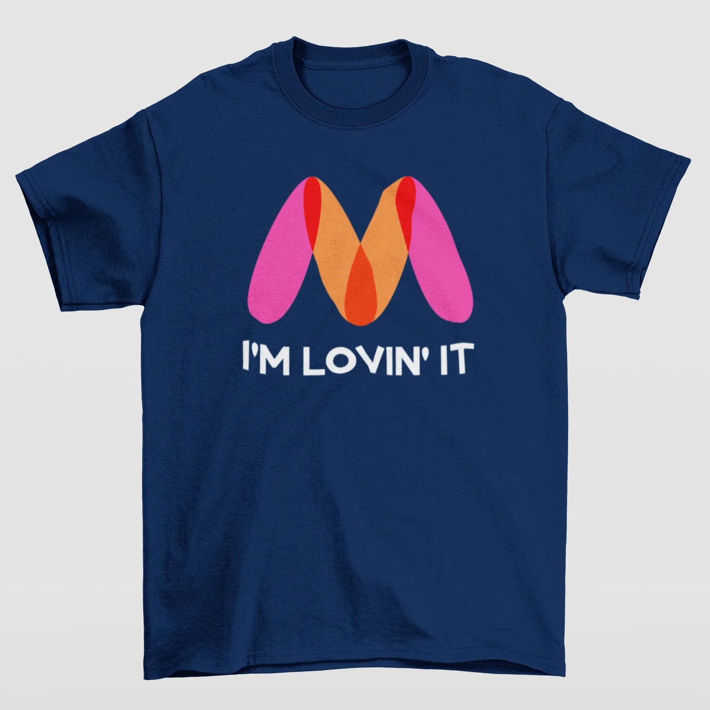 Camiseta Básica Mariah Carey I'm Lovin' It- azul-marinho