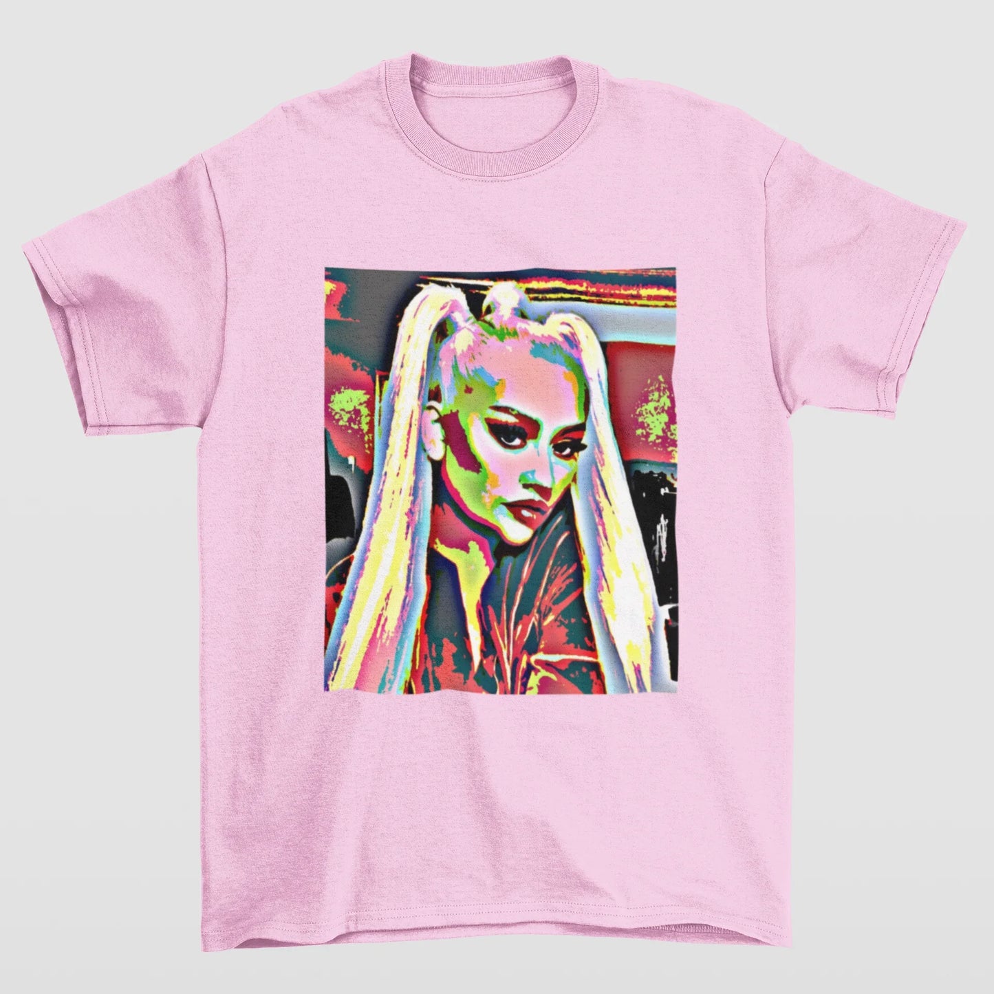 Camiseta Básica Christina Aguilera Pop Art- rosa bebe