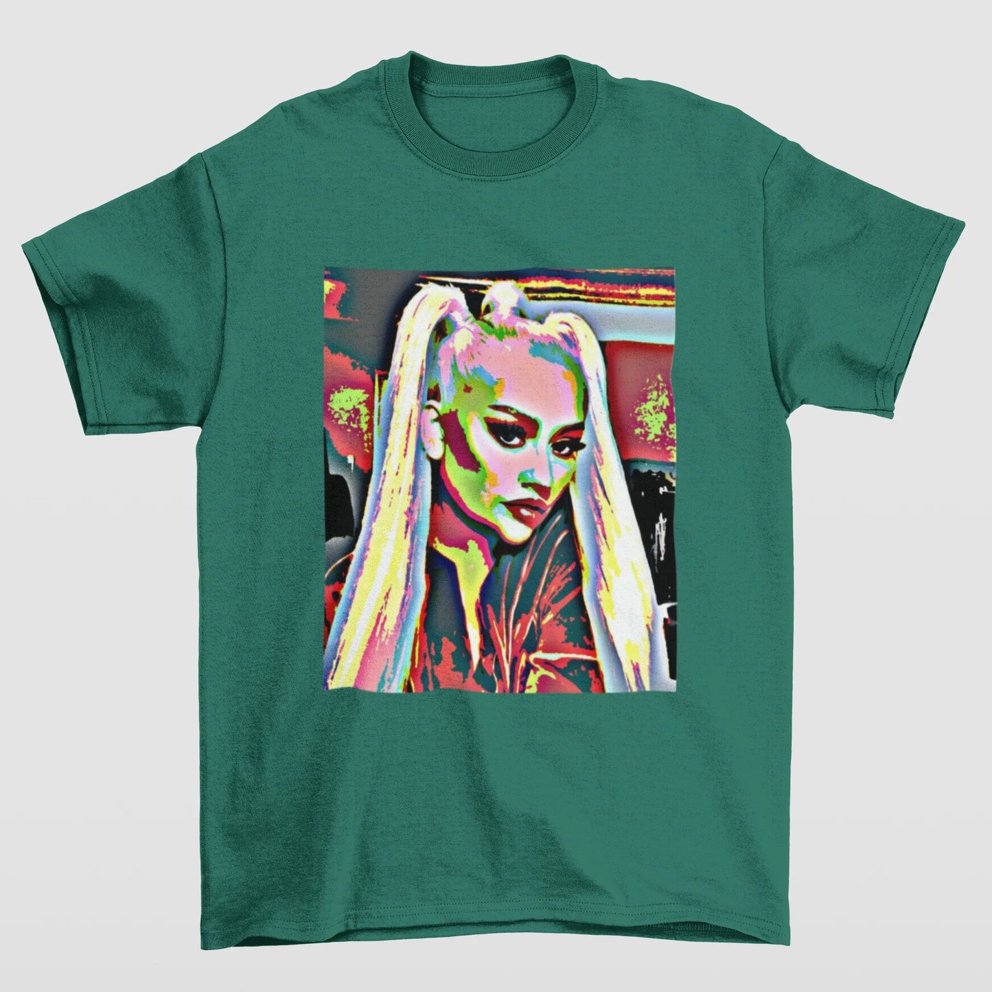 Camiseta Básica Christina Aguilera Pop Art- verde