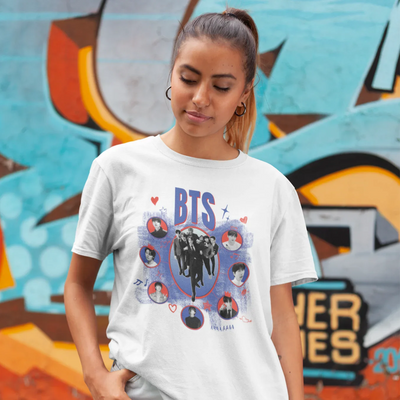Camiseta Básica BTS Love Collab