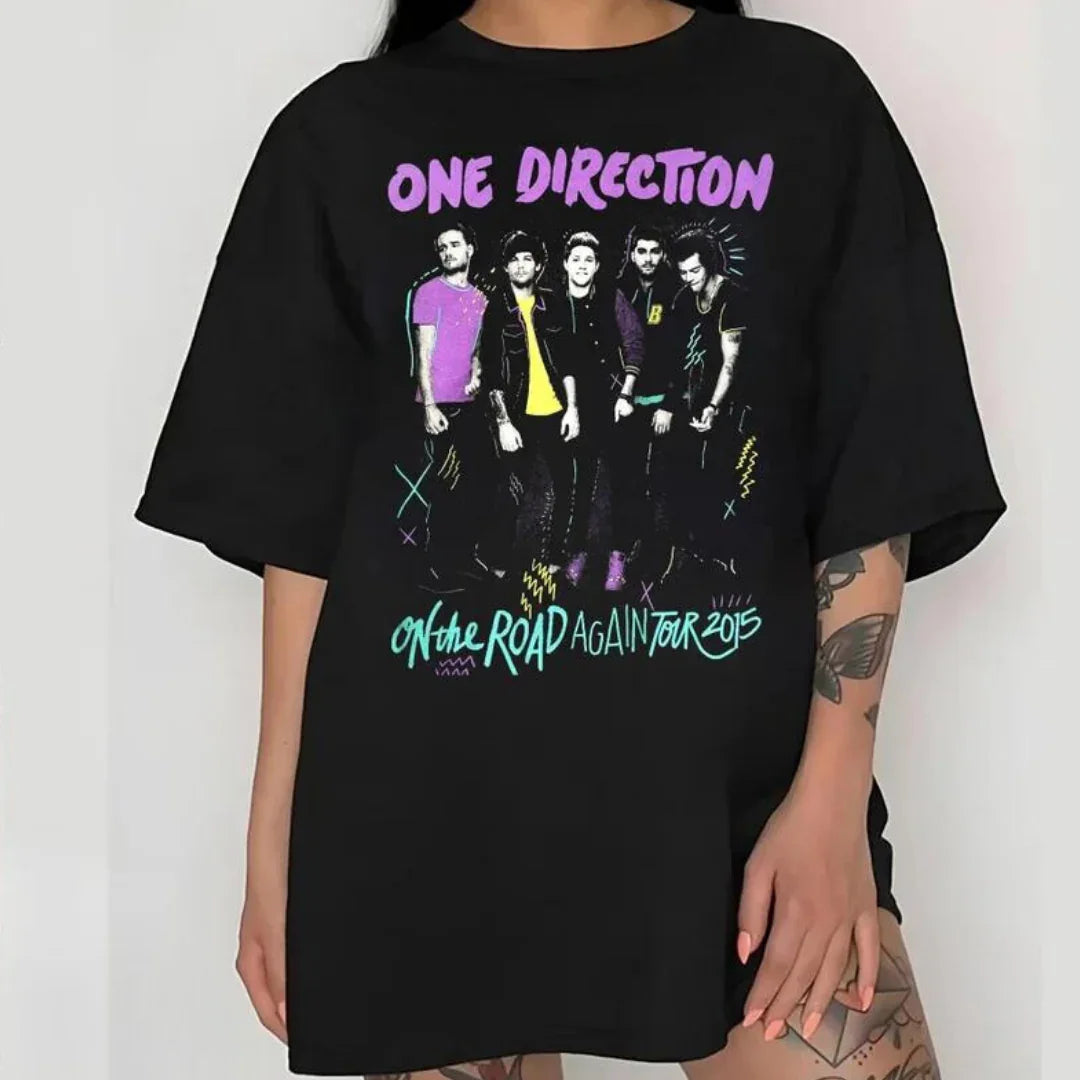 Camiseta Básica One Direction On The Road Again Tour 2015-PRETO
