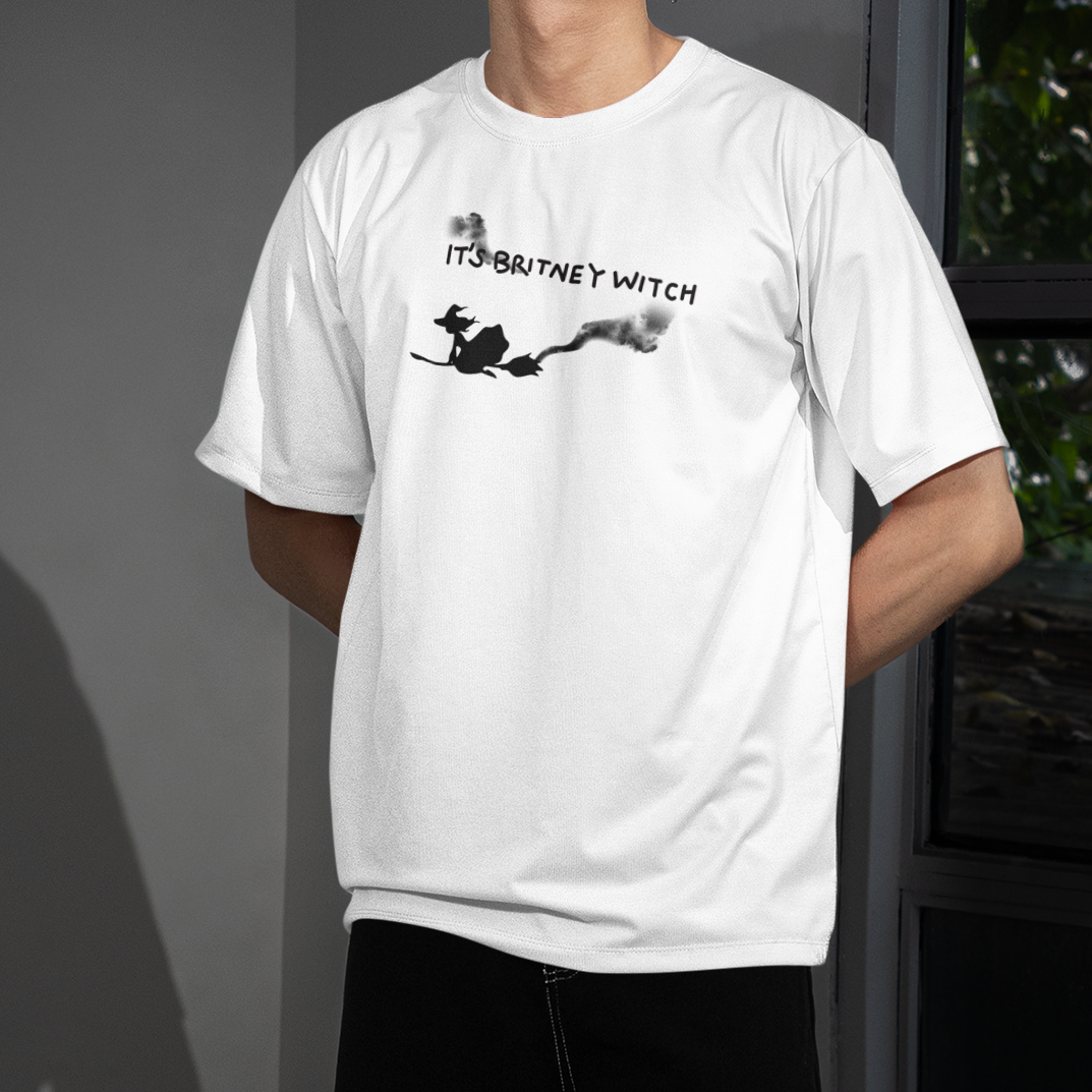 Camiseta Básica Britney Spears Witch Halloween