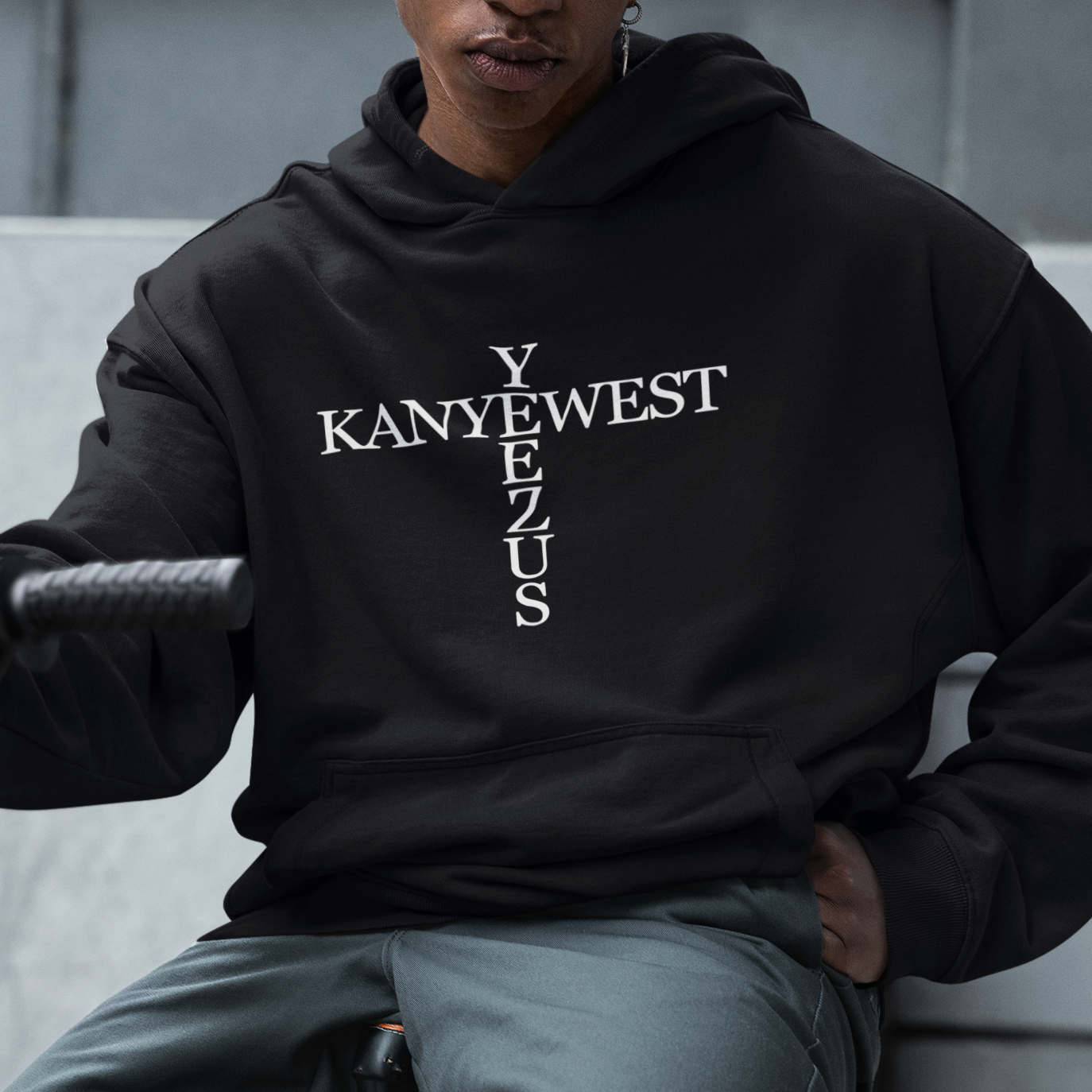 Moletom Canguru Kanye West Yeezus Letter