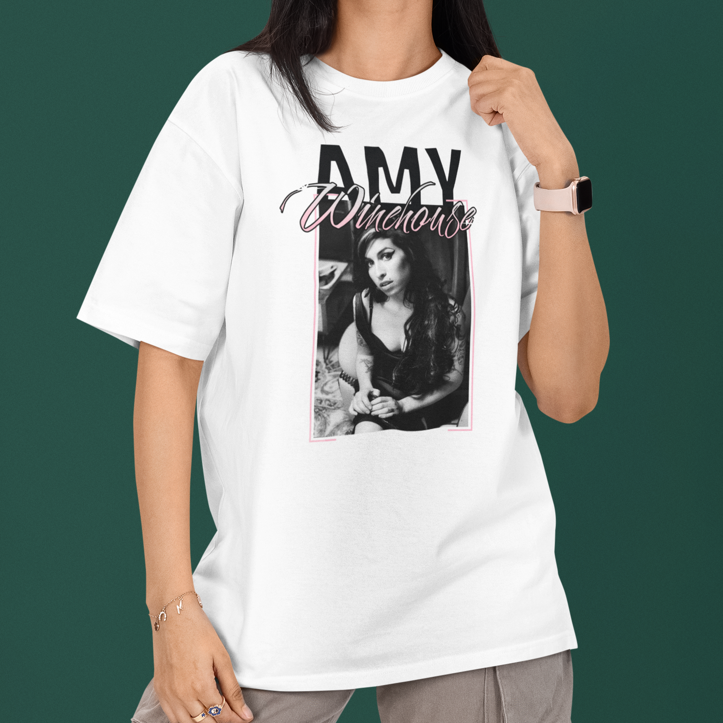 Camiseta Básica Amy Winehouse Aesthetic