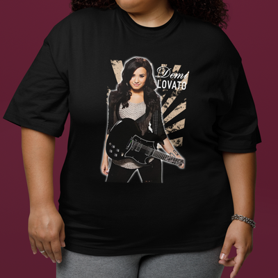 Camiseta Básica Demi Lovato Guitar