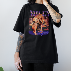 Camiseta Básica Miley Cyrus Vintage