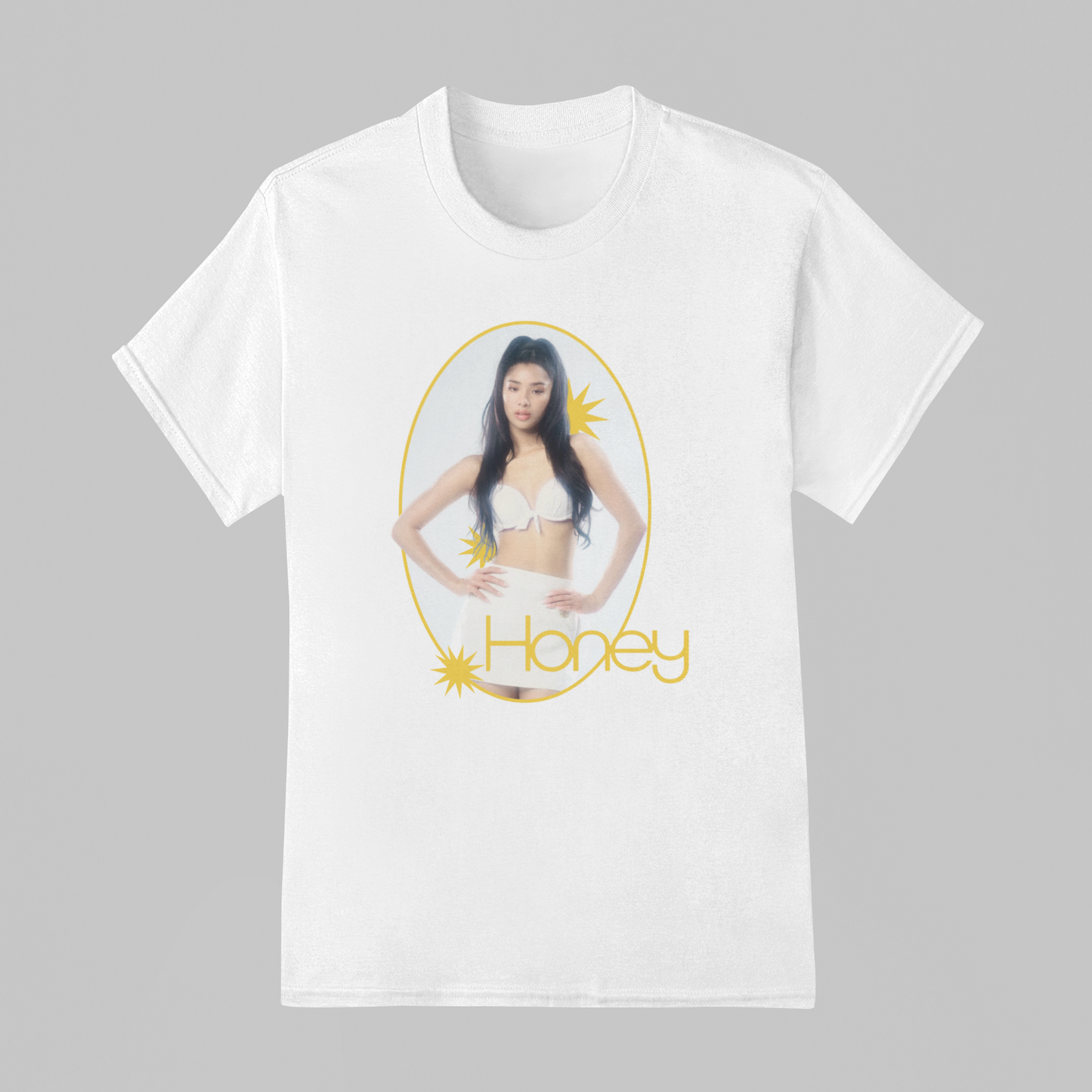 Camiseta Básica Katseye Sophia Honey