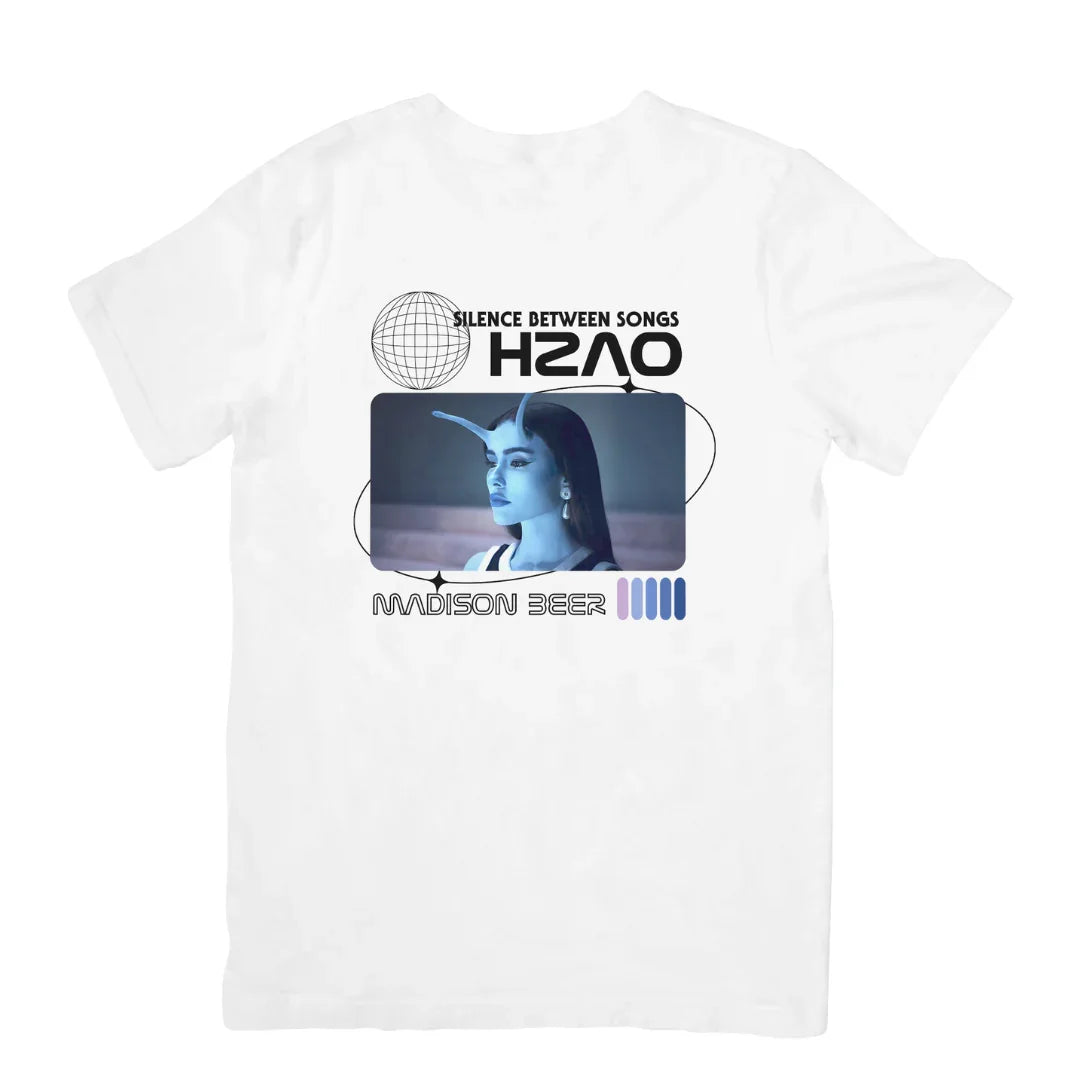 Camiseta Básica Madison Beer Silence Between Songs Branco