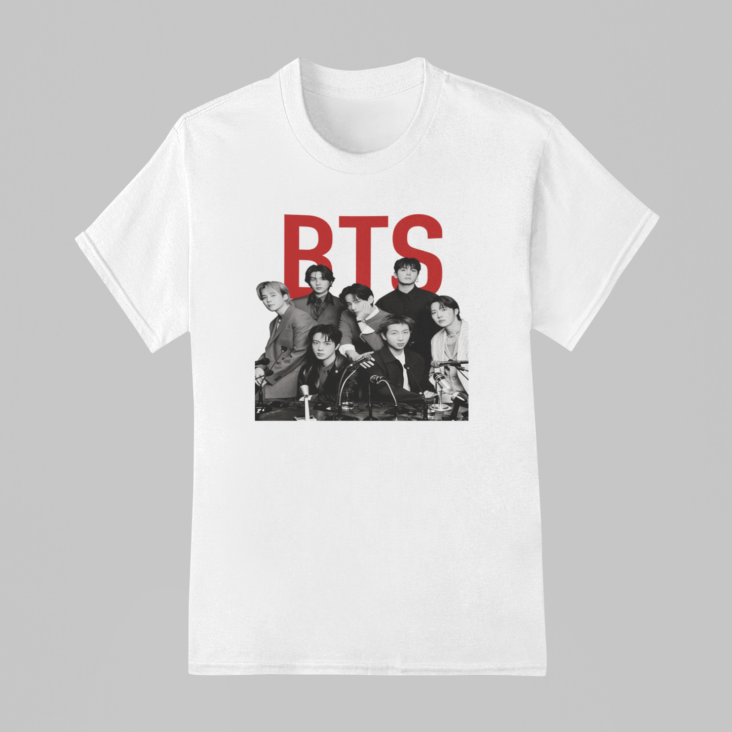 Camiseta Básica BTS P&B Group Boys