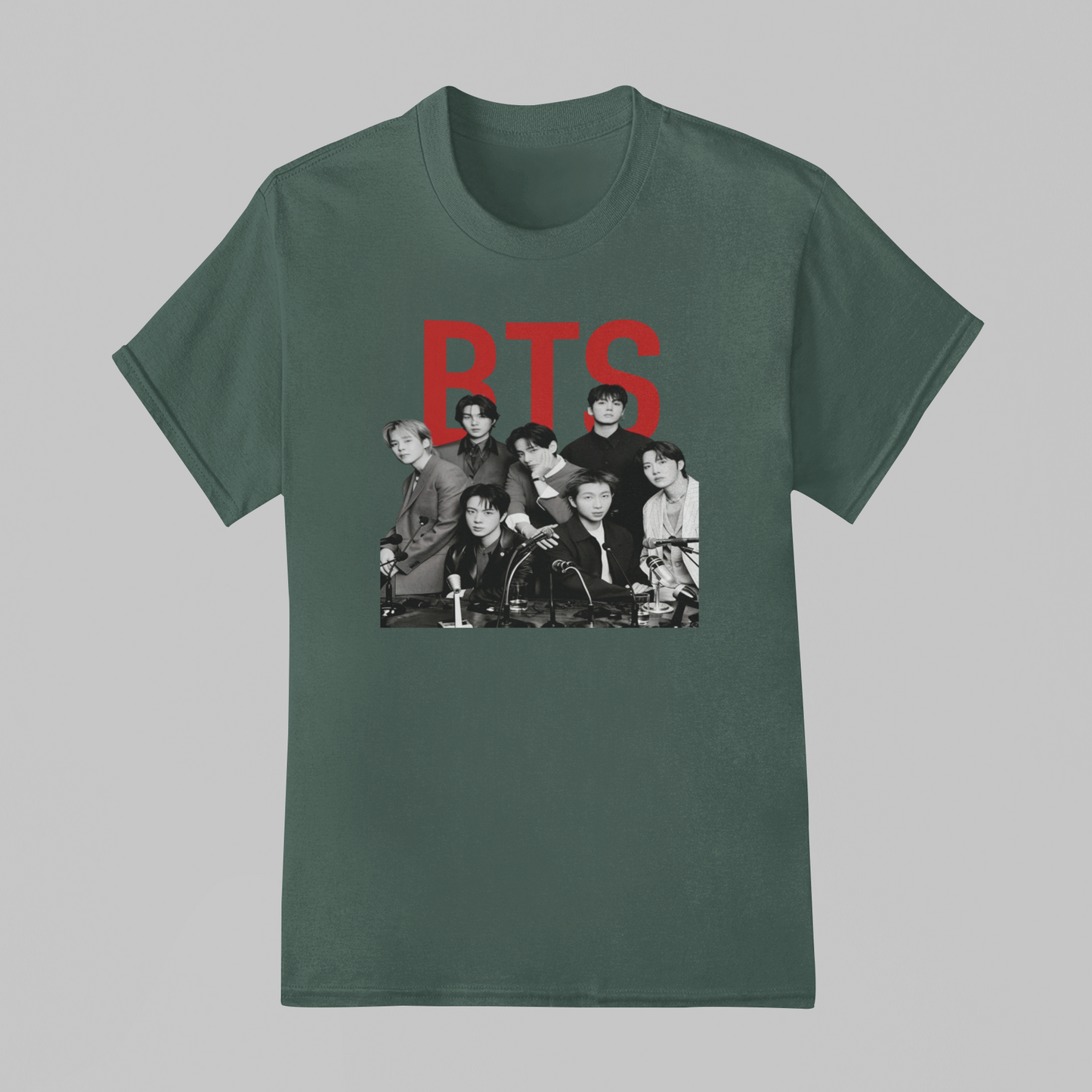 Camiseta Básica BTS P&B Group Boys
