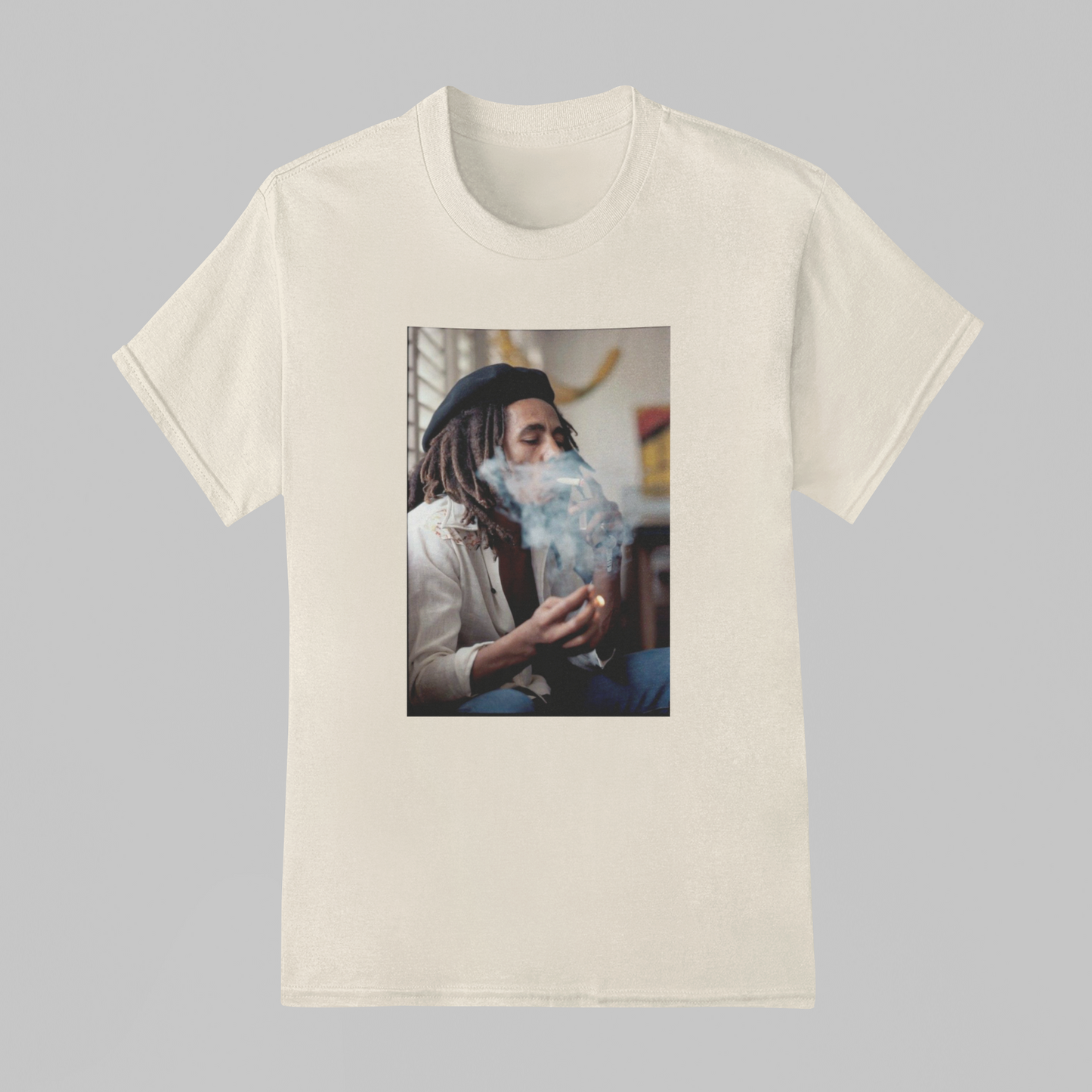 Camiseta Básica Bob Marley Smoke