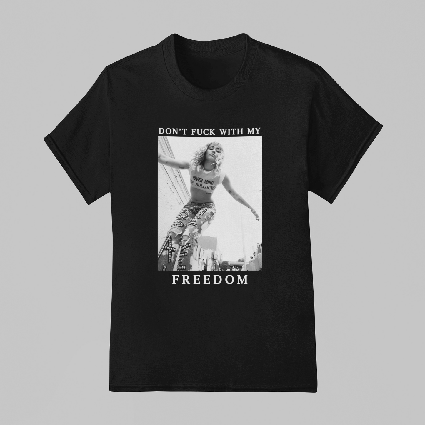 Camiseta Básica Miley Cyrus Freedom