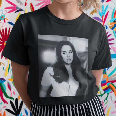 Camiseta Básica Lana Del Rey Retro Smoke