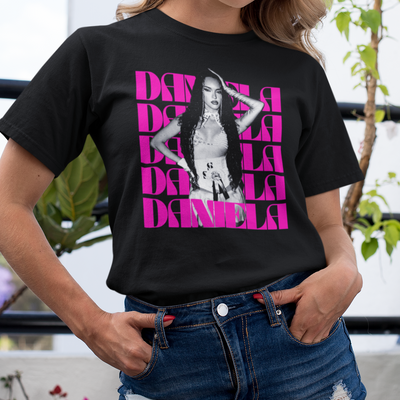 Camiseta Básica Katseye Daniela Pinky Up
