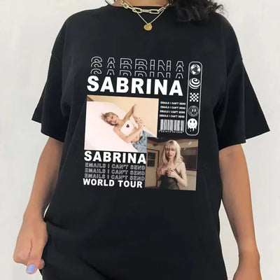 Camiseta Básica Sabrina Carpenter Tour Preto