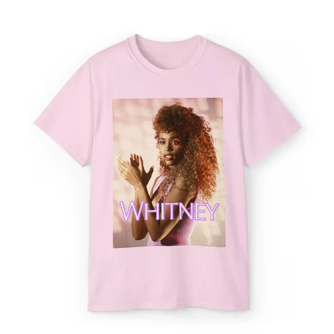 Camiseta Básica Whitney Houston Ultra-ROSA BEBE