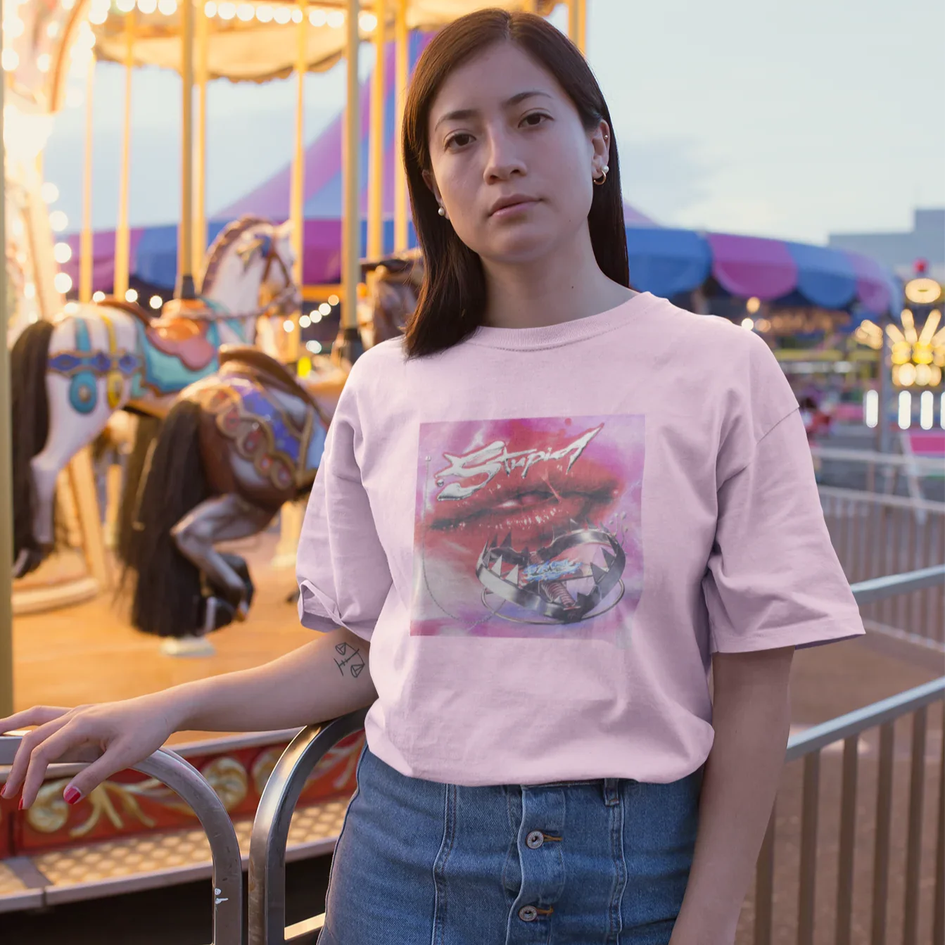 Camiseta Básica Lady Gaga Stupid