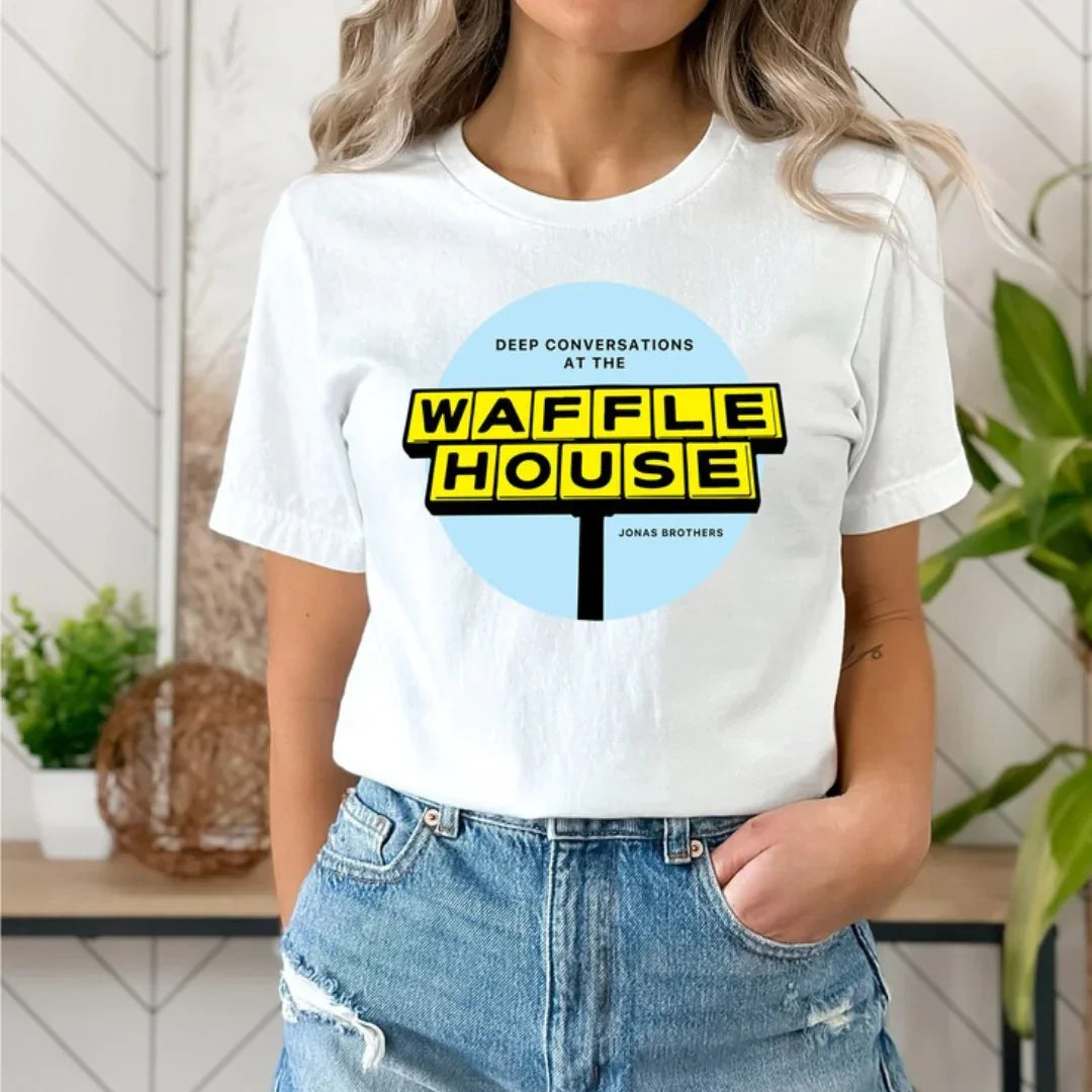 Camiseta Básica Jonas Brothers Waffle House Branco