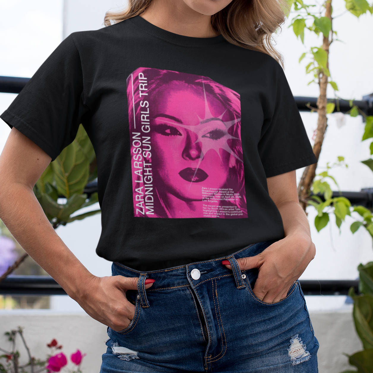 Camiseta Básica Zara Larsson Pink Photo