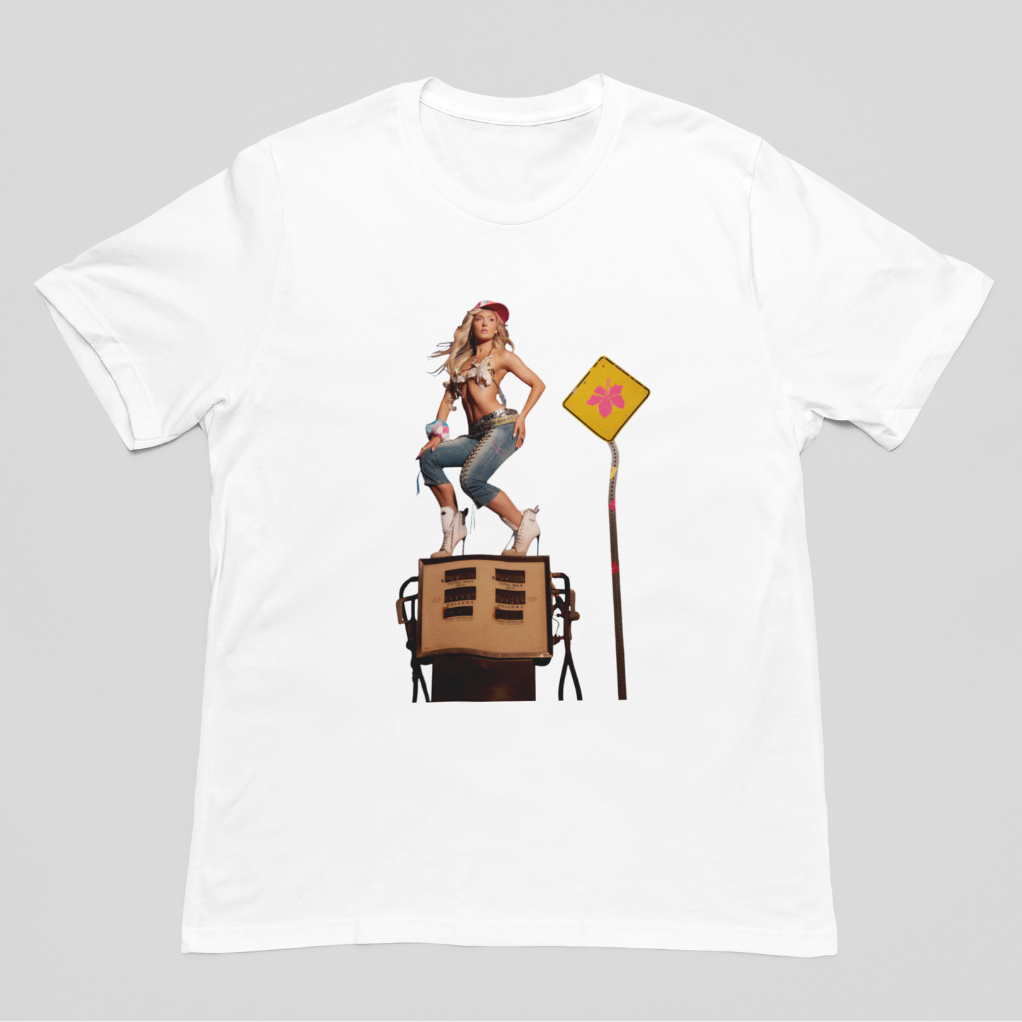 Camiseta Básica Zara Larsson Pose