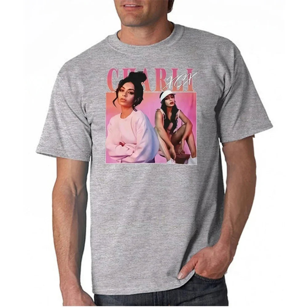 Camiseta Básica Charli XCX Cute Cinza 