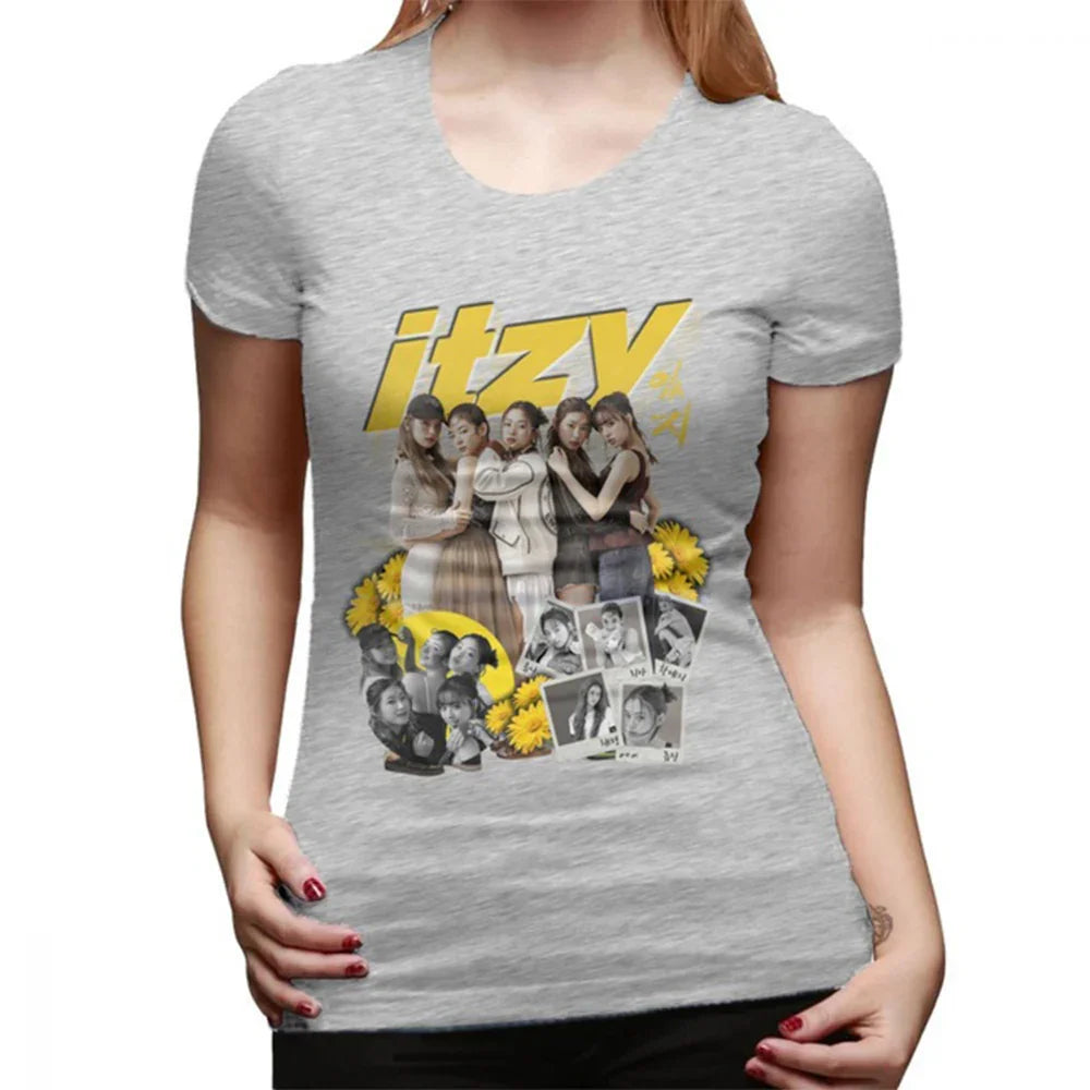 Camiseta Básica Itzy Flowers - cinza