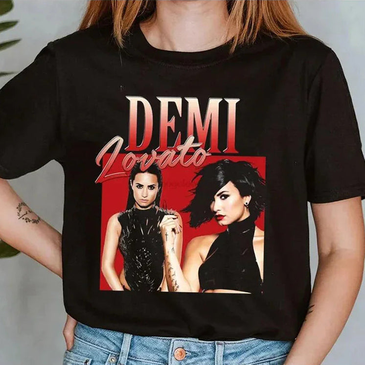 Camiseta Básica Demi Lovato Short Hair Preto
